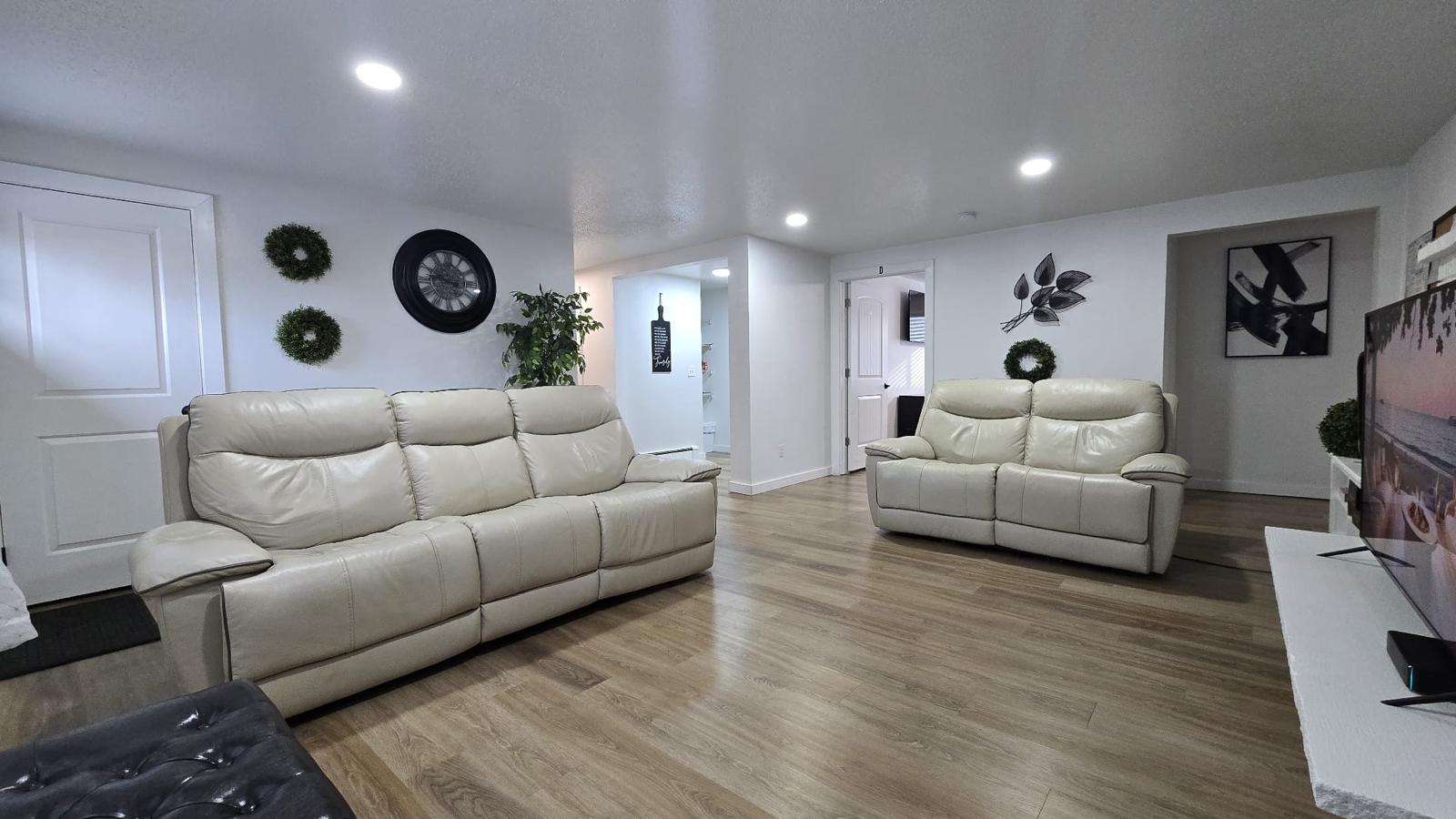 WhatsApp Image 2025-03-20 at 22.03.56(1)